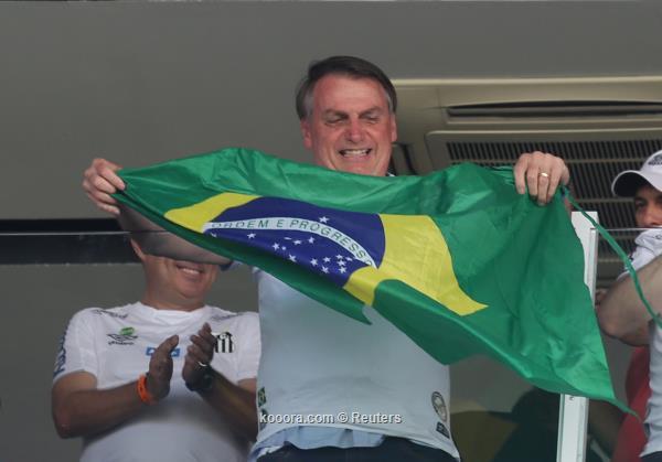 جايبر رئيس البرازيل وزارة الصحة تؤيد عودة نشاط كرة القدم