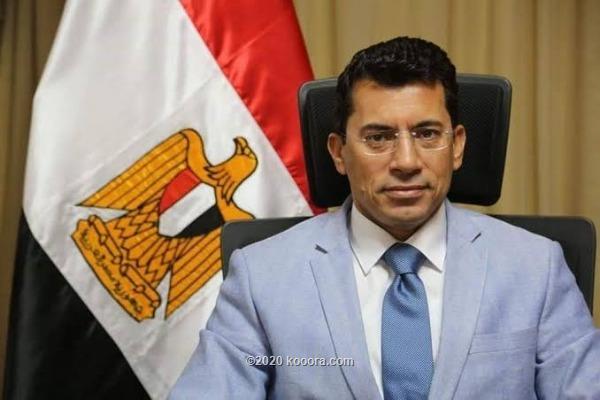 صبحي وزير الرياضة المصري يهنئ ميار شريف