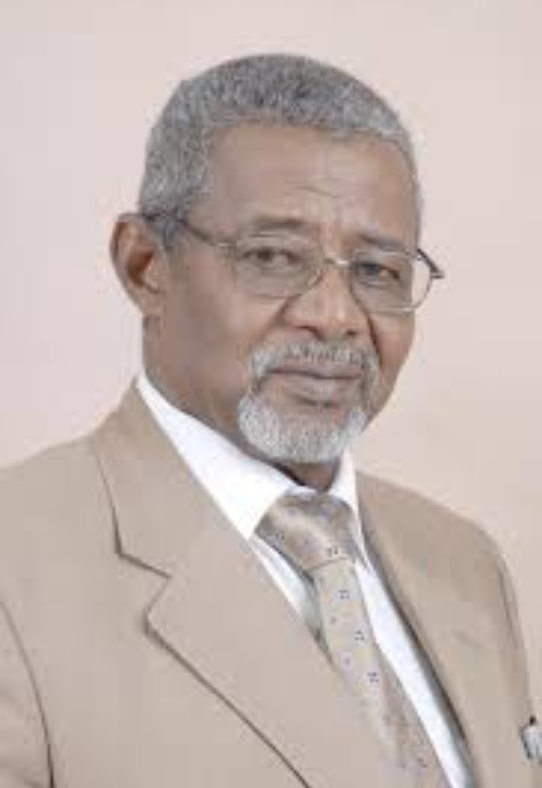 رابطة الإعلاميين السودانيين في المملكة تحتسب الدكتور تيتاوي