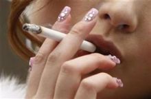 دراسة علمية : دخان مخلفات التبغ يحمل مواد مسرطنة