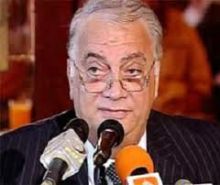 اتحاد الكرة المصري يرفض قرار مجلس الوزراء ويتمسك بالشرعية