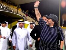 بطولة الاندية الخليجية: مارادونا يقود الوصل الى فوزه الاول 