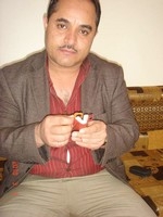 الوليد بن طلال يستعد لدفع مليون دولار لشراء مصحف اثري في اليمن 