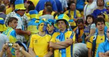 إحباط وخيبة أمل فى المدرجات الأوكرانية بعد هزيمة فرنسا!!!