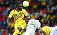 مدرب مالي يُقر بأخطاء لاعبيه رغم الفوز على النيجر