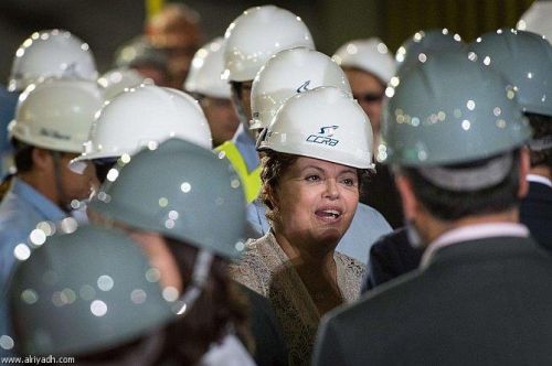 رئيسة البرازيل تطمئن بلاتر على استعدادات استضافة المونديال
