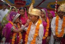 زواج جماعي في الهند لفتيات لم يتجاوزن السابعة !!