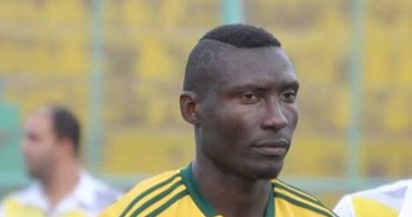 وفاة لاعب شبيبة القبائل الجزائري الكاميروني ايبوسيي في احداث شغب