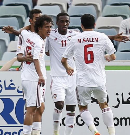 الأمارات تسحق قطر برباعية في اولى مباريات الفريقين بأمم اسيا
