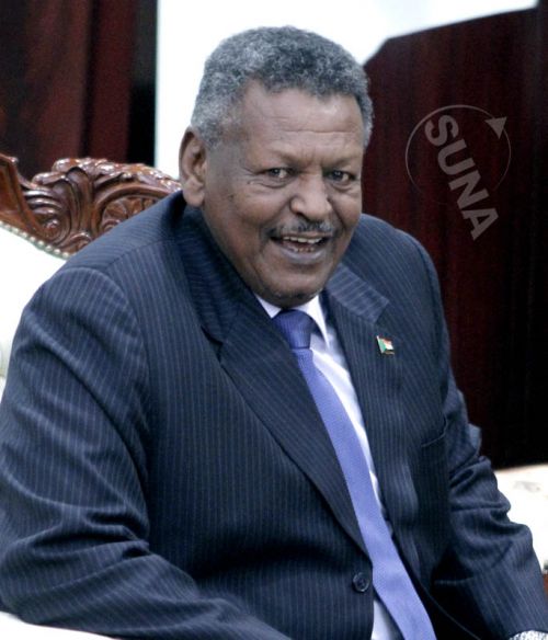 نائب رئيس الجمهورية : الدولة ستتكفل بنفقات سفر قمة السودان للخارج للمشاركة في الافريقية