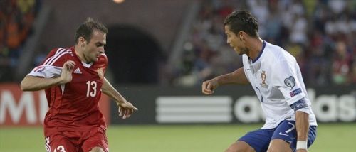 البرتغال تضرب ارمينيا بثلاثية في تصفيات يورو 2016