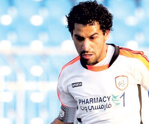 لاعب الشباب أحمد عطيف يخضع لجراحة في الرباط الصليبي