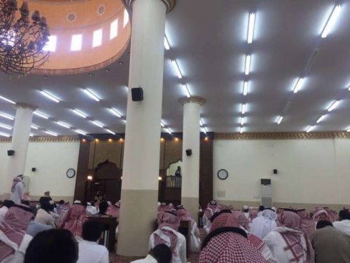 سوداني ينقذ الموقف بمسجد بالسعودية والسبب ..!