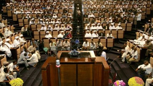 معركة ساخنة بين الصوفية وانصار السنة في البرلمان !