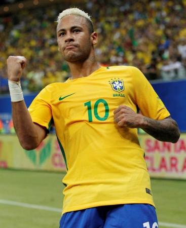 نيمار يمنح البرازيل الفوز 2-1 على كولومبيا بتصفيات كأس العالم