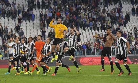 يوفنتوس يقفز لصدارة الدوري الايطالي ونابولي يتعادل أمام جنوة