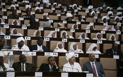 أين حقيقة العصا التي أثارت أزمة في البرلمان السوداني؟