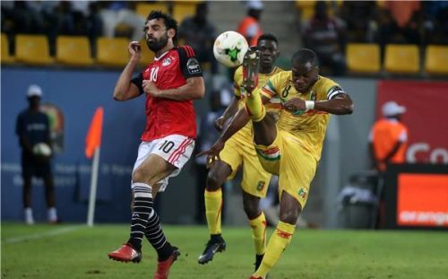 محمد صلاح يشعل مباراة مصر و اوغندا