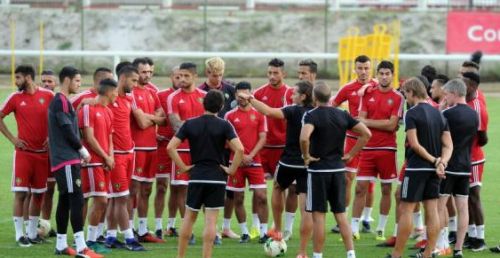 هيرفي يحذر لاعبي المغرب قبل مواجهة مصر