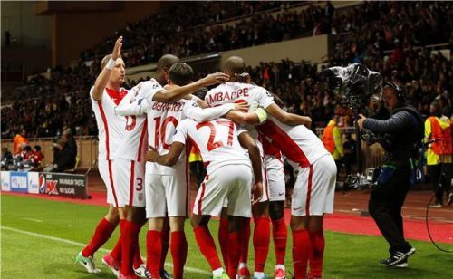 موناكو يجدد فوزه على دورتموند ويعبر إلى نصف نهائي أبطال أوروبا
