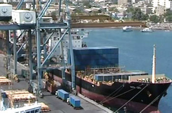 تعطل حركة الصادر بميناء بورتسودان لعدم وجود حاويات