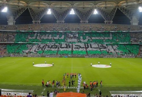 جدة : جماهير الأهلي السعودي ترسم لوحة وفاء في المدرجات