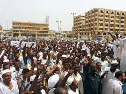 السودان.. تجمع المهنيين يحشد لمسيرتين نحو القصر والبرلمان