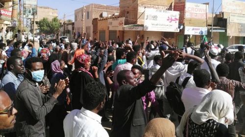 ايقاف موظفي بنك الخرطوم المتضامنين مع التظاهرات